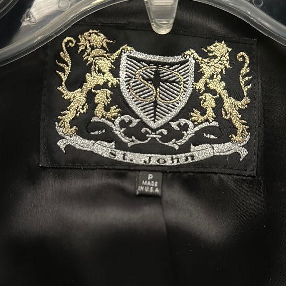 St. John Collection Embossed Soft Genuine Leather Gold Buckle Detail Women’s P - Picture 16 of 16